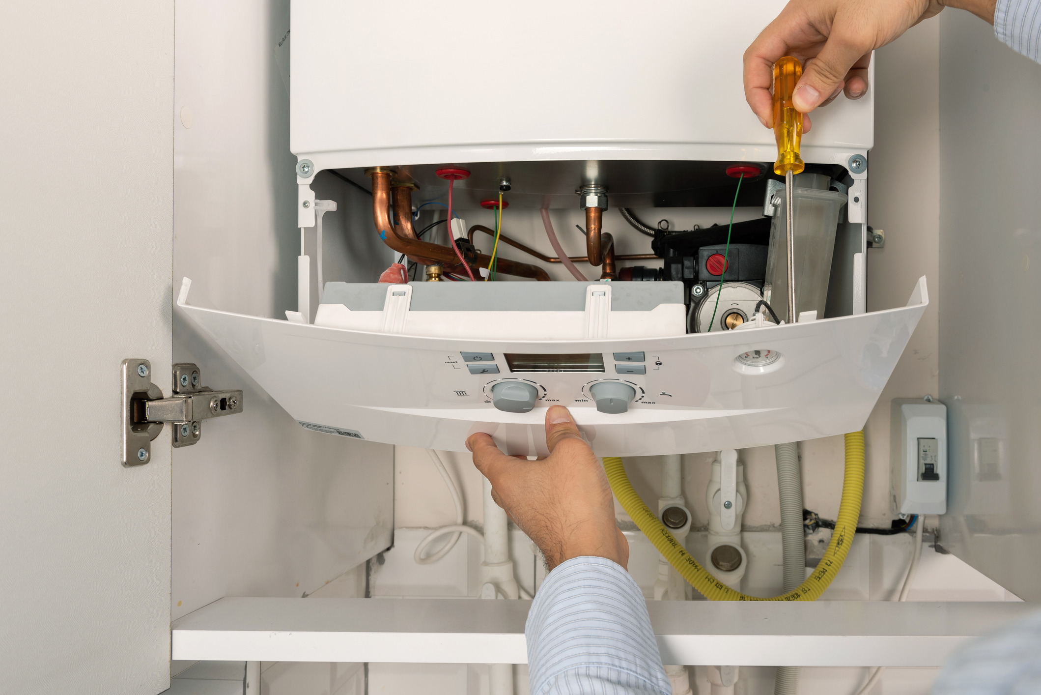 Read more about the article Summer Boiler Servicing: Why It’s the Smartest Time to Book